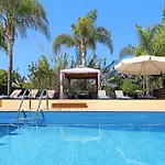 Crystalia - 350m From Kalamies *