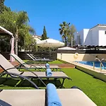 Crystalia - 350m From Kalamies Villa
