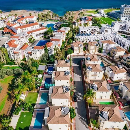 Crystalia - 350m From Kalamies Villa