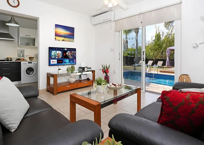 Crystalia - 350m From Kalamies Villa Protaras